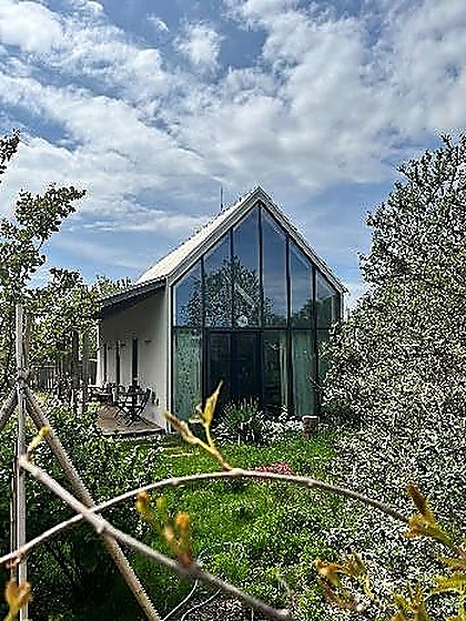 Ing. arch. Peter Jurkovič. Dom IST Čunovo - pohľad 2